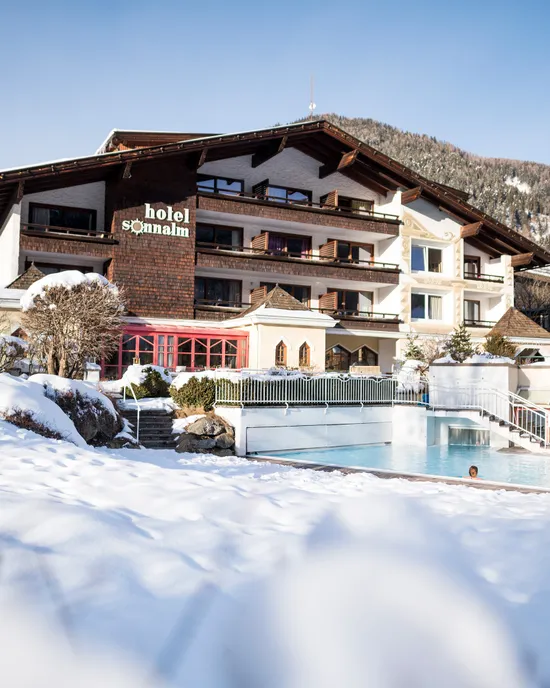 9-2213-print_hotel_sonnalm_winter-_R_gert_perauer.jpg